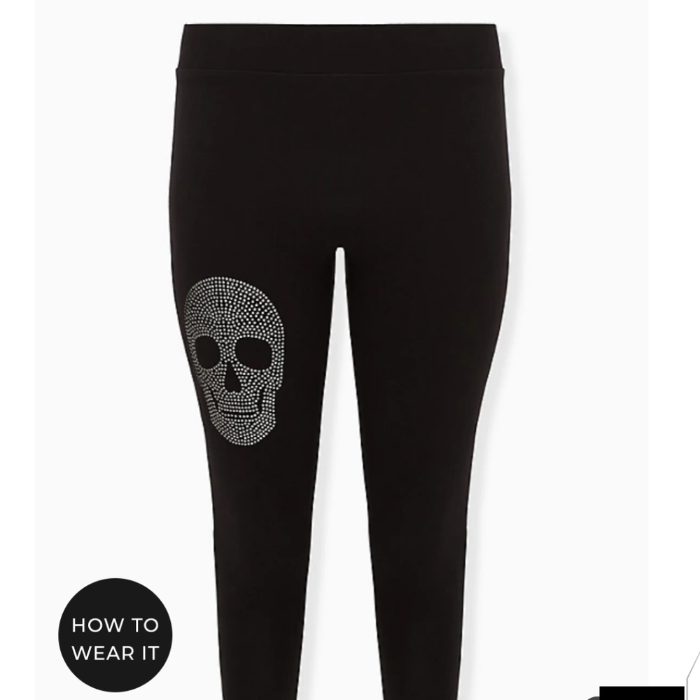 🆕 ☠️ STUDDED SKULL BLACK - CROP PREMIUM LEGGING☠️